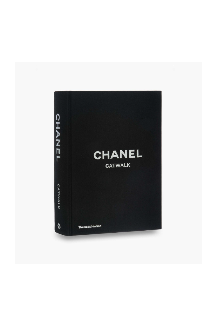 Gros livre Chanel l'intégrale des collections