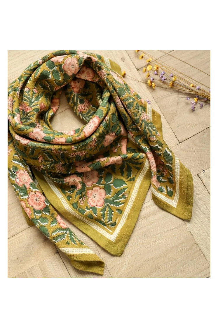 Foulard golden moldave